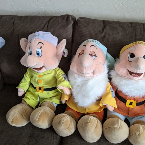 The Disney Store Plush Seven Dwarves (Large) - Picture 2 of 5